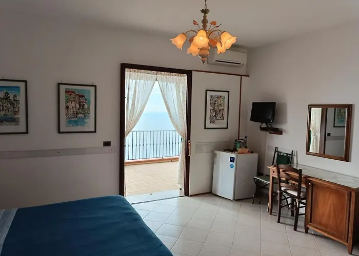 Nino's In Nocelle * Positano